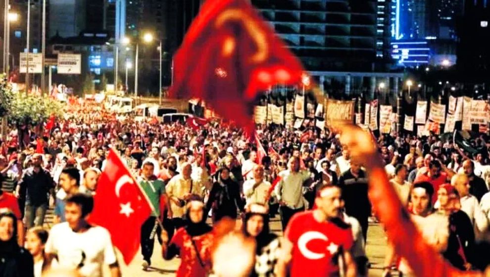 Pütürge-Doğanyol Eğitim Vakfı Başkanı Şener'den 15 Temmuz mesajı...