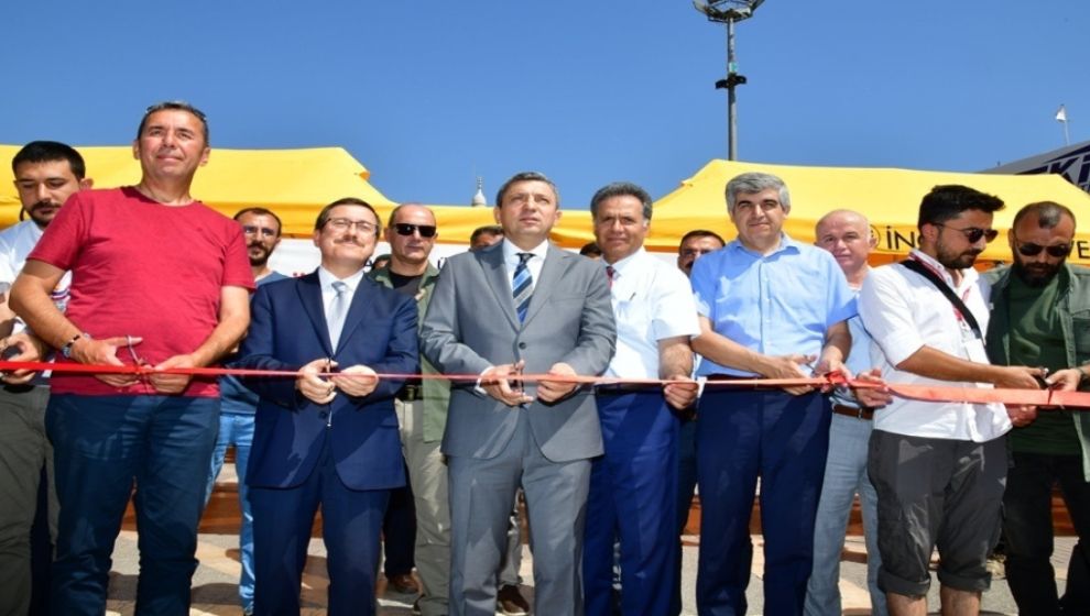 11 Üniversite Malatya'da Tanıtım Standı Açtı