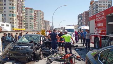 Malatya'da feci kaza da 9 kişi yaralandı