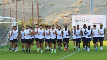 Yeni Malatyaspor sezonun ilk maçına hazırlanıyor 