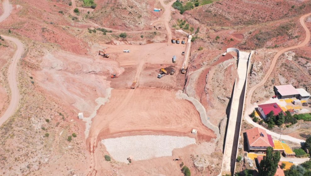 Kuluncak Karaçayır Baraj İnşaatı sürüyor