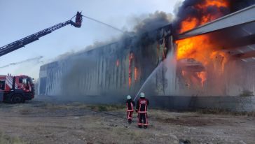 Malatya'da Büyük Kayısı Fabrikası Yangını