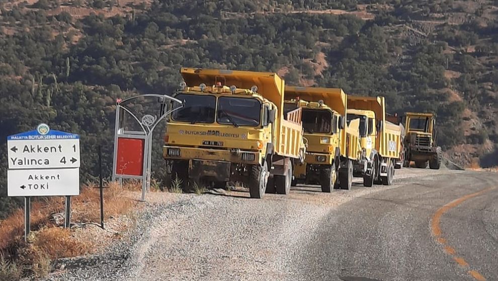 Doğanyol'da yol genişletme ve yeni yol açma çalışması yapıldı