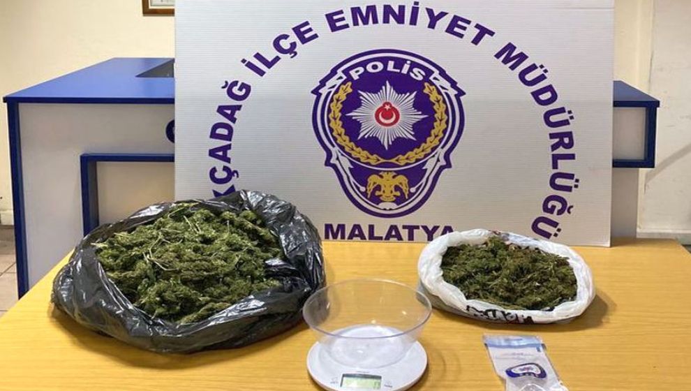 Akçadağ'da 6 şüpheli 1.5 kilogram esrar ile yakalandı