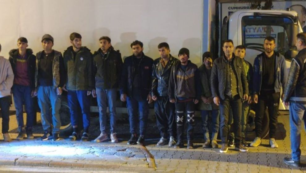 Kaçak Afganları Malatya'ya getiren 3 kişi tutuklandı