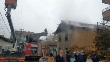 Malatya'da yangınlar da  2 ev zarar gördü 