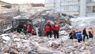 Üçüncü depremde Malatya'da 2 ölü, 12'si ağır 140 kişi yaralandı