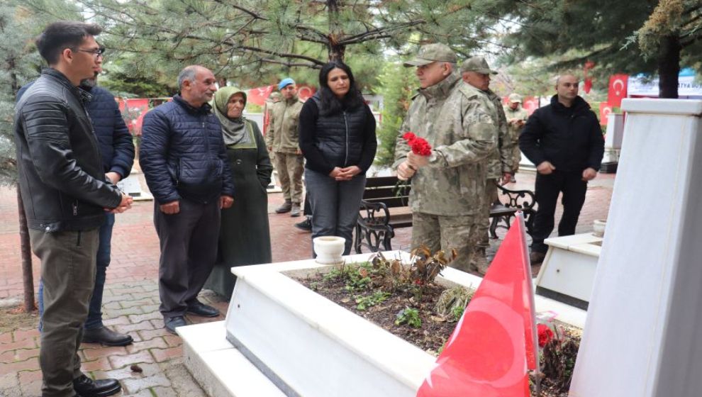 Malatya Şehitliğinde tören düzenlendi