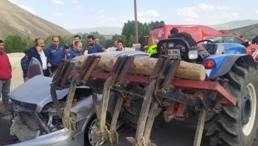 Malatya'da otomobil traktöre çarptı, 1 ölü