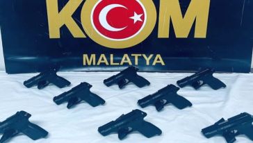 Malatya'da silah kaçakçısı 8 tabanca ile yakalandı 
