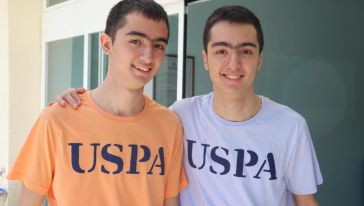 İkizler, Malatya'da aynı okulda YKS'ye girdi