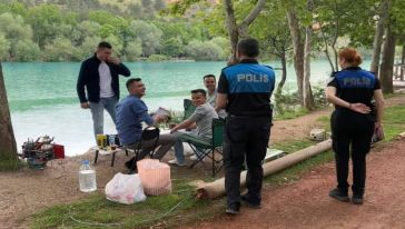 Malatya'da piknikçiler polislerin uyarısı ile karşılaştı