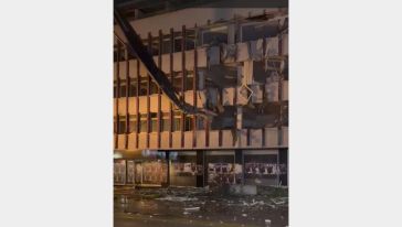 Malatya'da SSK Binası da yıkıldı 