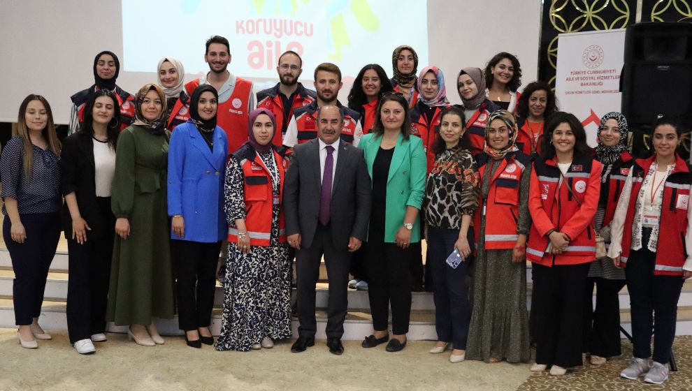 Malatya'da  45 yetim çocuğa 40 aile koruyuculuk yapıyor