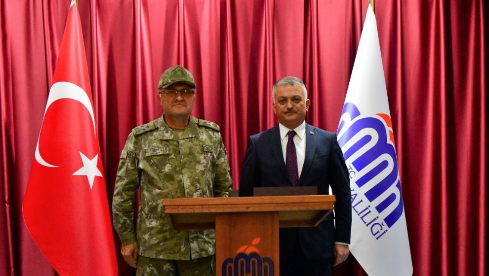 Korgeneral Metin Tokel, 2. Ordu Komutanlığı görevine başladı