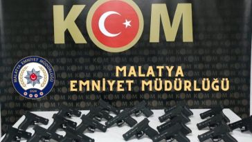 Malatya'da KOM Operasyonunda 20 tabanca ele geçirildi 