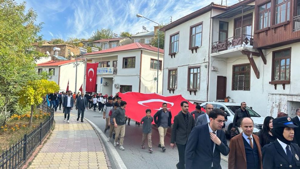 Pütürge’de Cumhuriyetin 100. Yılına Coşkulu Kutlama