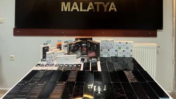 Malatya 54 adet kaçak cep telefonu ele geçirildi