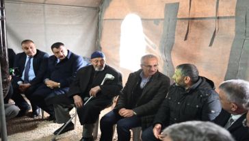 Malatya'daki Şehit Ailesine Bakan Uraloğlu Ziyareti