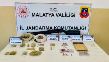Malatya'da Jandarma kaçakçılık olaylarında 82 kişiye gözaltı yaptı