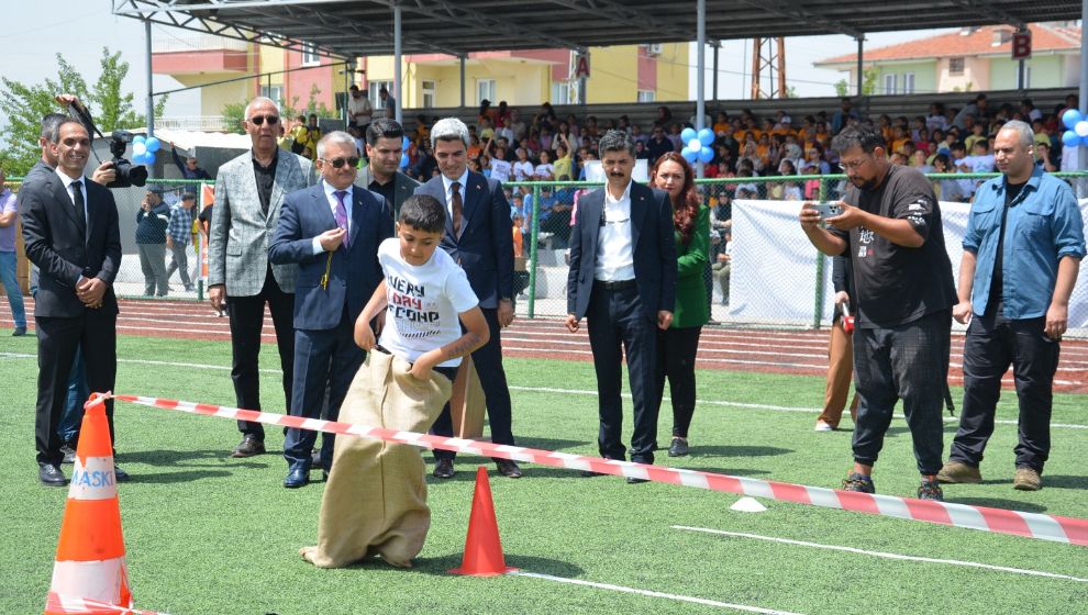 Malatya'da “77’den 7’ye Çocuk Oyunları Şenliği”  gerçekleştirildi