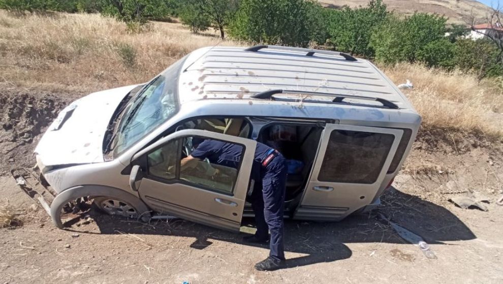 Malatya'da Lastik Kazası, 4 Yaralı