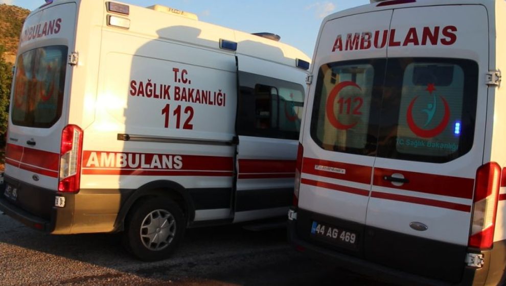 Malatya'da tartıştığı anne ve abisini bıçakladı