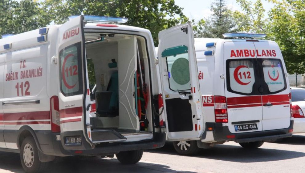 Akçadağ'da Trafik Kazası, 5 Yaralı