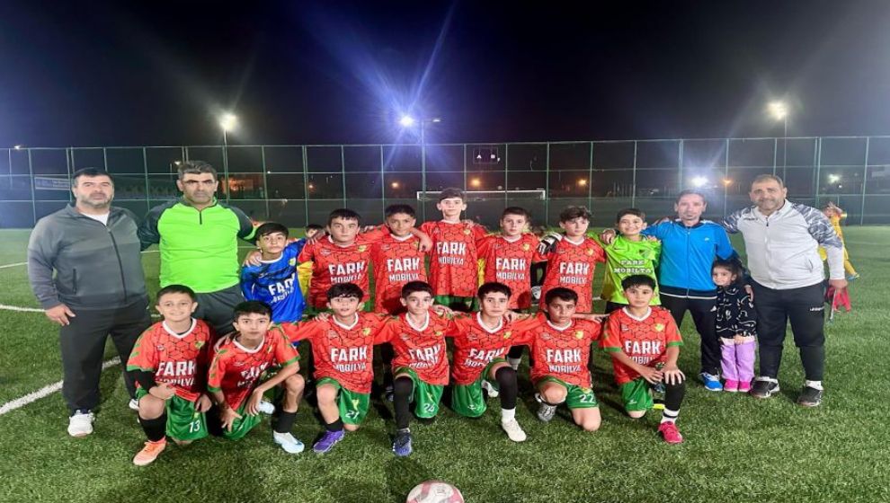 Maçlar, genç futbolcuların kıyasıya mücadelesine sahne oldu