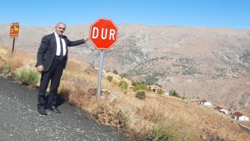 Doğanyol'da Trafik Güvenliği İçin Levha ve Şerit Çizgileri Çalışmaları Başladı