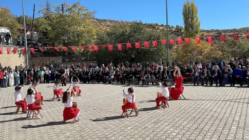 Pütürge’de 29 Ekim Coşkusu: Cumhuriyet’in 101. Yılı Kutlandı