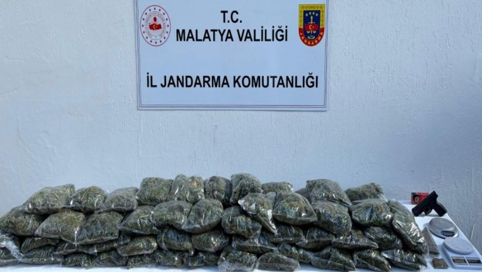 Yeşilyurt'ta Esrar Operasyonu: 34 Kilo Esrar Ele Geçirildi