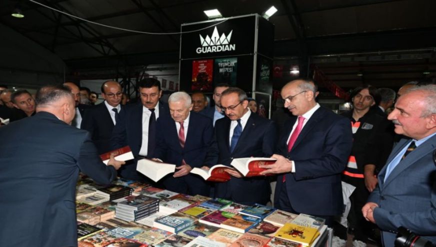 "Malatya Kitap Fuarına 120 yayınevi katıldı, 247 yazar geldi"