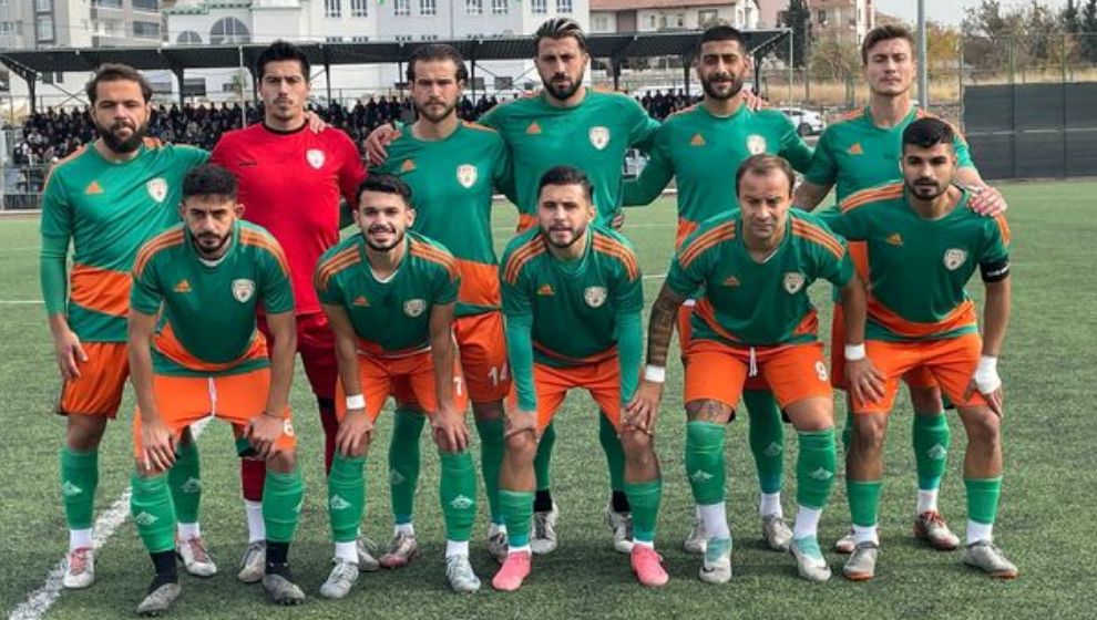 BAL'da Yeşilyurt Belediyespor Liderliği Bırakmıyor