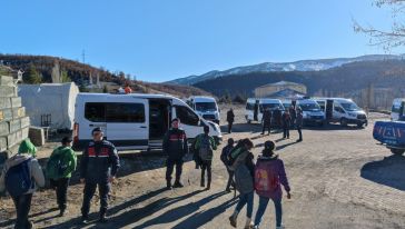 Pütürge'de Okul Çevrelerinde Jandarma Güvenlik Önlemleri