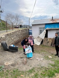 Kaymakam Ayşe Karaca Nas, Vatandaşlarla Buluştu
