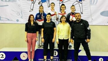 Malatyalı Öğrenciler Madalyayla Döndü 
