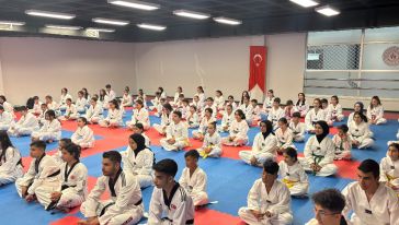Tekvando Kuşak Sınavı  yoğun katılımla gerçekleştirildi.