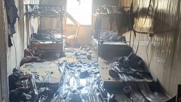 Malatya'da  işçilerin kaldığı konteyner koğuşlar kül oldu 