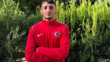 Servet Angi, Gümüş Madalyayla Dönüyor