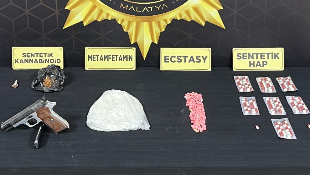 Malatya'da 4 torbacı tutuklandı