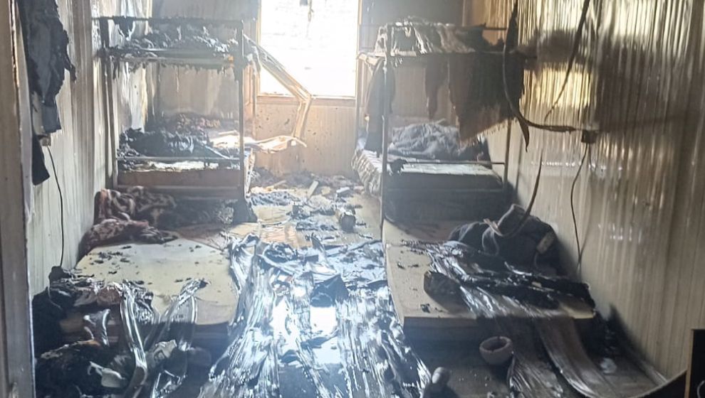 Malatya'da  işçilerin kaldığı konteyner koğuşlar kül oldu