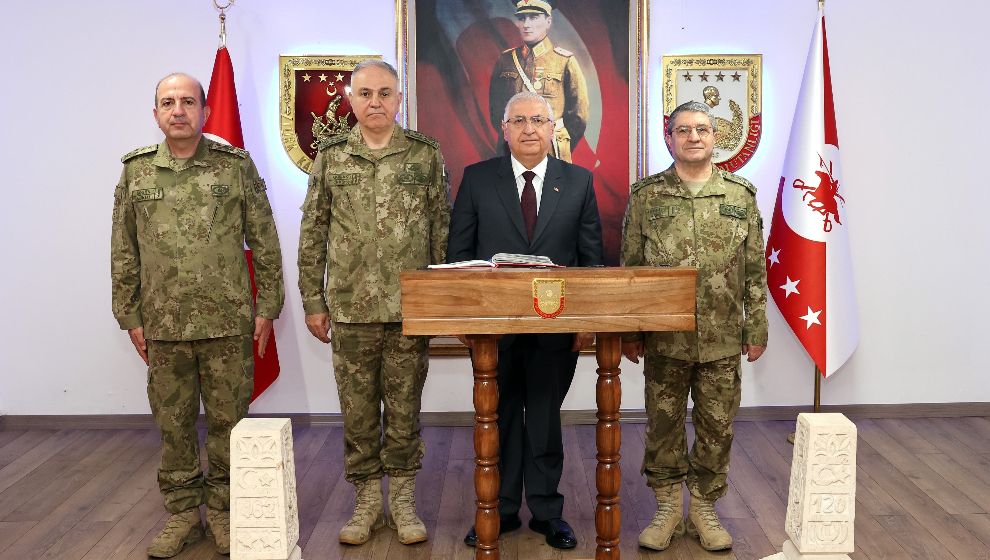 Milli Savunma Bakanı Yaşar Güler'den Malatya çıkartması