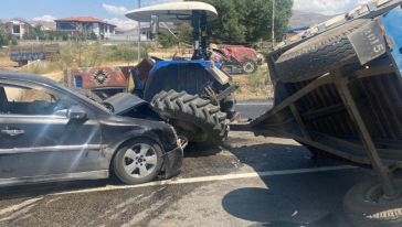 Doğanşehir'de otomobil traktörle çarpıştı: 2 yaralı 