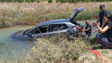 Otomobil sulama kanalına uçtu: 2 yaralı 