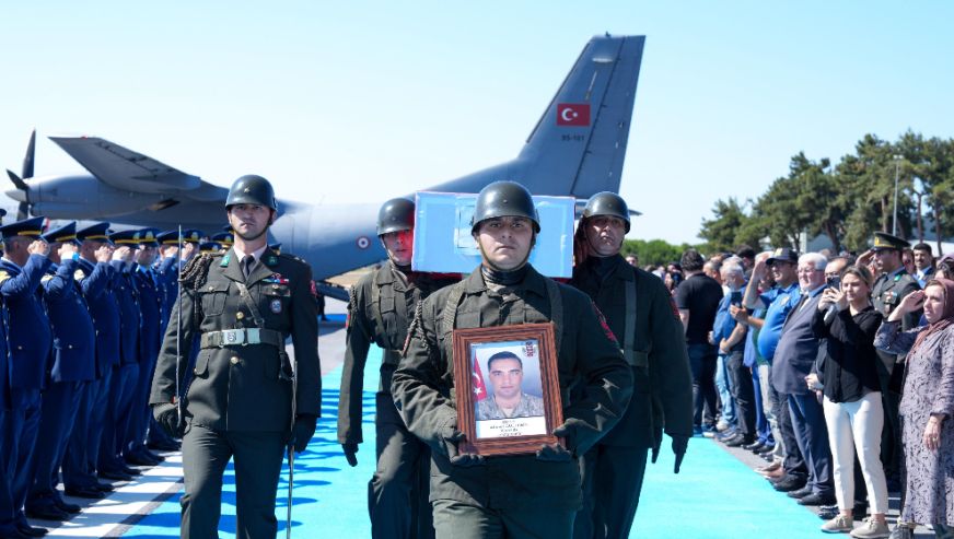 Pütürgeli şehidin cenazesi İstanbul'da karşılandı