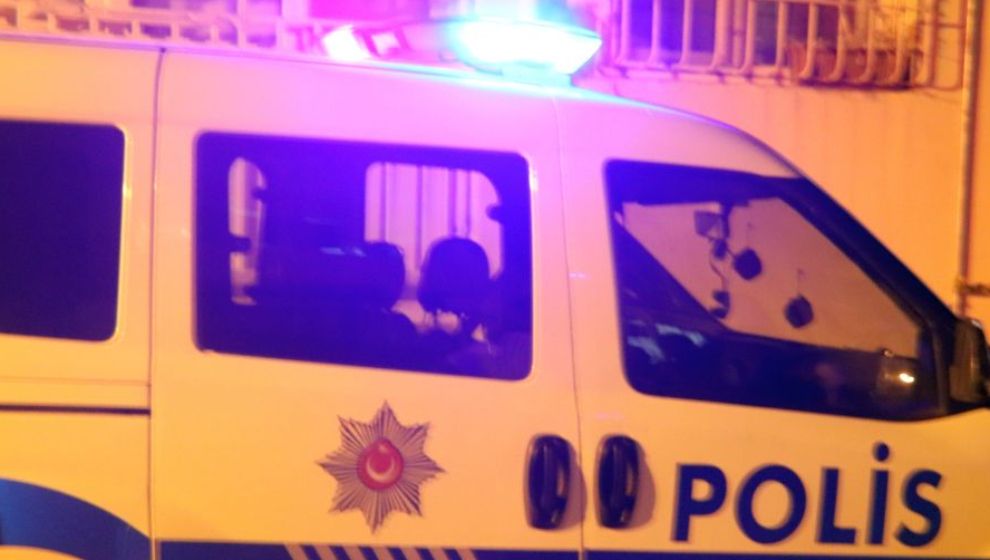 Ev Hapsindeki Şahıs Parkta Bıçaklandı