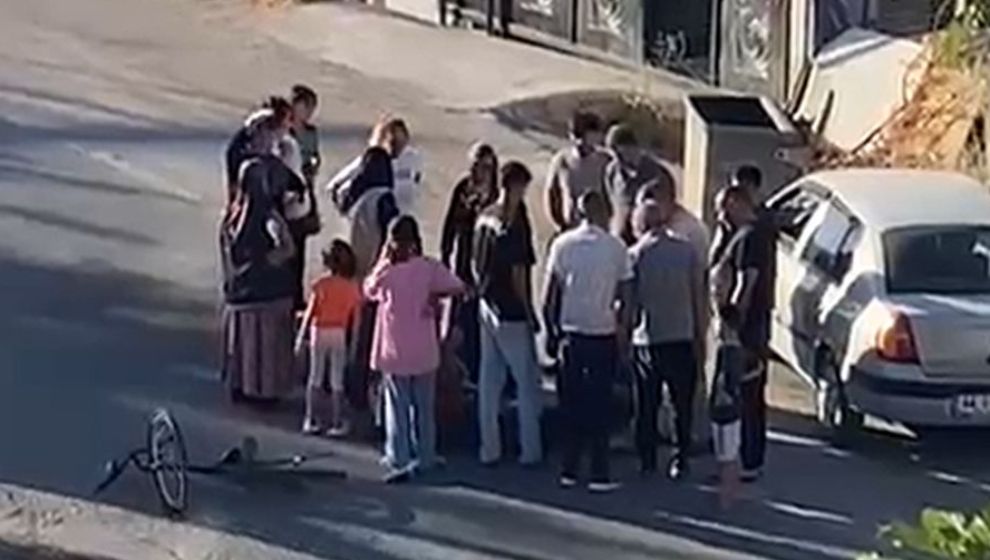 Battalgazi'de Bisiklet Kazası, Yeşilyurt'ta Taksi Devrildi