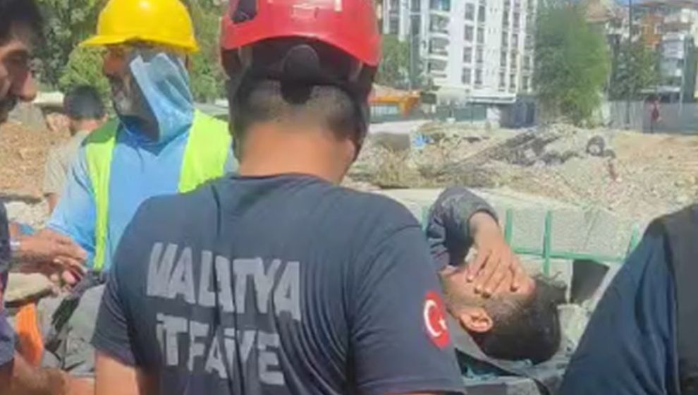 Malatya'da İş Kazası: İşçi Merdivenden Düşerek Yaralandı