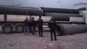 Ağır Yaralı Sürücü Hastaneye Kaldırıldı
